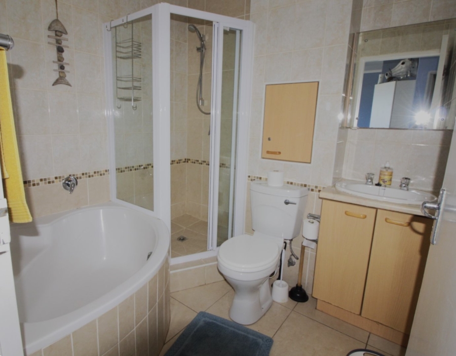 2 Bedroom Property for Sale in Jeffreys Bay Central Eastern Cape